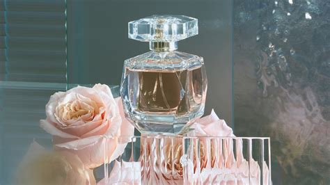 blumiges parfum|Blumiges Parfum: Diese 11 Düfte sind am schönsten.